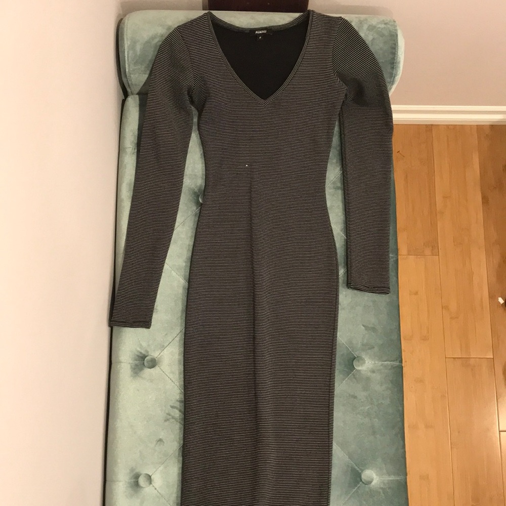 Striped Long Sleeve Body-con Midi Dress